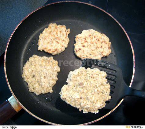 Obrázok znázorňujúci základný recept na placky z ovsených vločiek