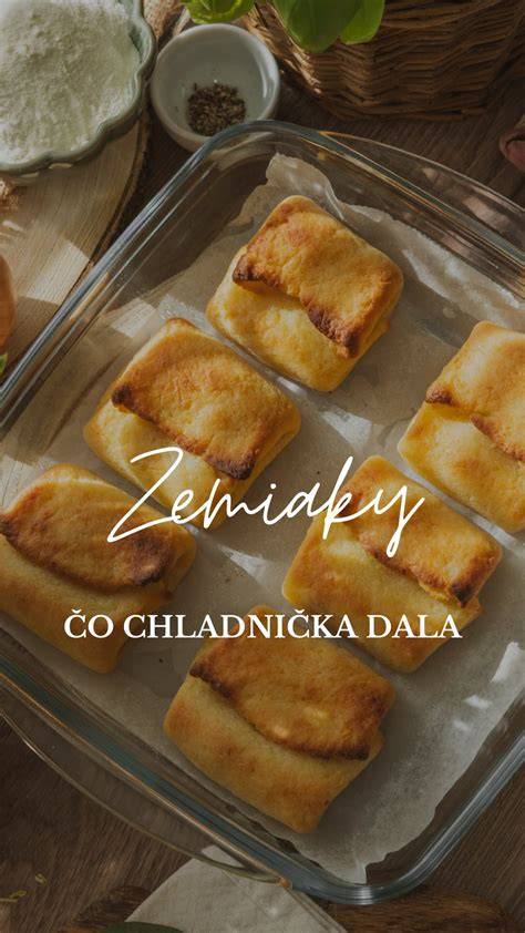 Miešanie mandľovej múčky s cukrom a prvé pečenie korpusov
