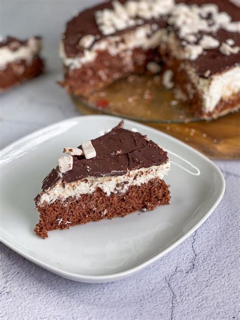 Obrázok: Kokosová nepečená torta s mascarpone krémom