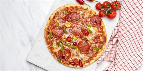 Rôzne druhy oblohy pre rýchlu pizzu