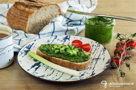Infografika: Základný recept na pesto z medvedieho cesnaku