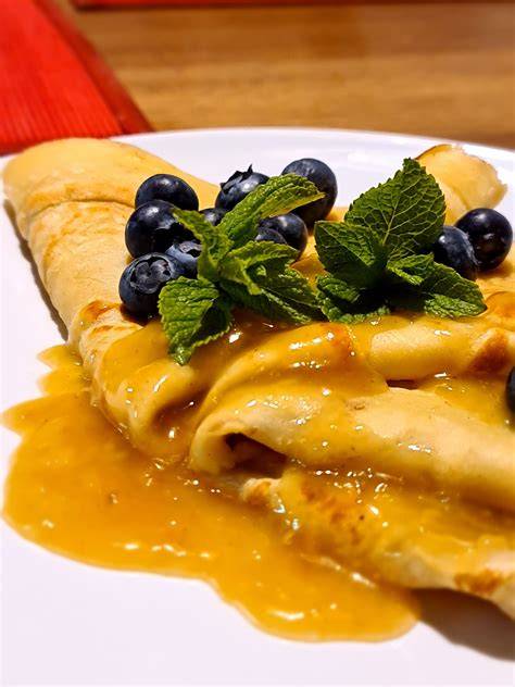 Obrázok: Crêpes Suzette s karamelovou omáčkou a pomarančmi
