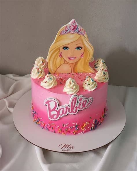 Obrázok: Barbie torta s detailmi