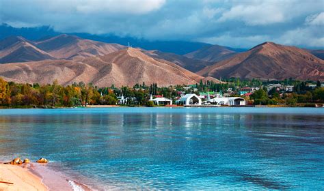 Farma Ala-Balyk pri jazere Issyk-Kul