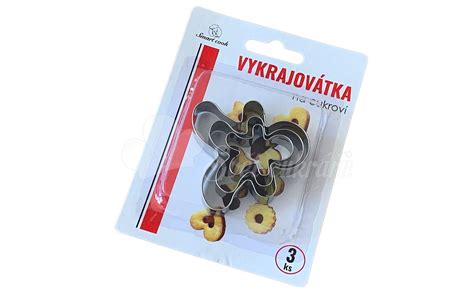 Rôzne materiály vykrajovačiek na torty