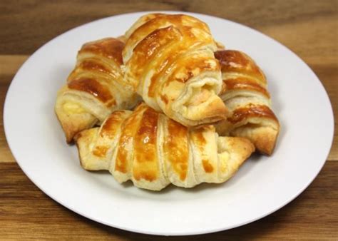 Slané rožky so šunkou a syrom