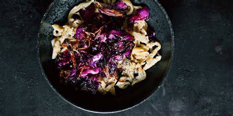 Tradičné prílohy: Knedle, Rotkohl, Spätzle