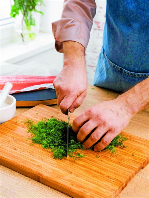 Gravlax - základný postup a tipy na servírovanie