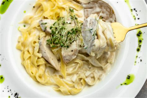 Obrázok: Tagliatelle s bravčovým mäsom a šampiňónmi