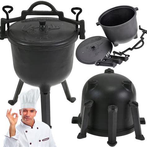Liatinový kotlík na ohnisku
