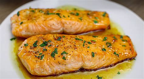 Ingrediencie na lososa v medovo-zázvorovej omáčke