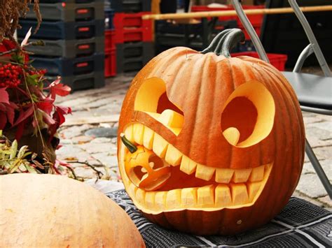 Vyrezávaná tekvica na Halloween