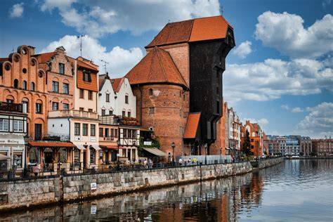 Žeriav a historické lodné móla, Gdaňsk