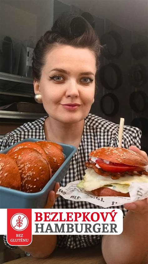 Infografika: postup prípravy kuracieho burgeru a vrstvy v každej polovici žemle