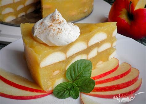 Jablková torta s pudingom