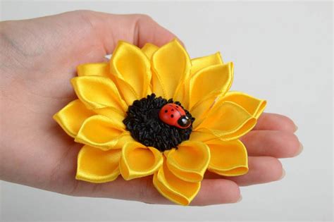 Výroba päťvrstvových kanzashi lístkov