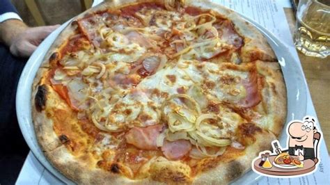 Interiér reštaurácie Pizza Mizza