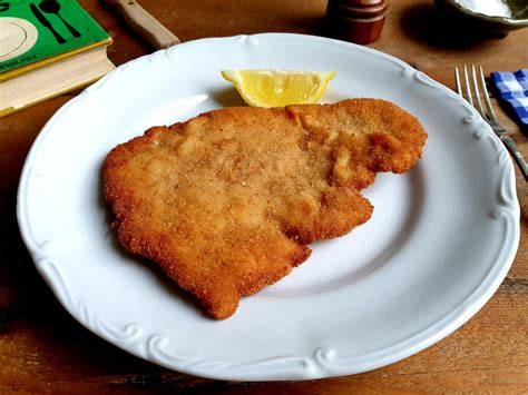 Infografika: Rozdiely medzi rezeňmi a ich názvami v rôznych kuchyniach (Viennese cutlet, escalope, cutlet)