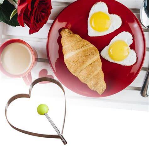 Príklady formičiek na palacinky a lievance (medvedík, srdce)
