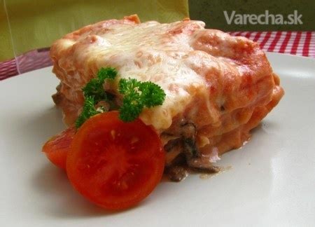 Mäsová omáčka na lasagne v hrnci