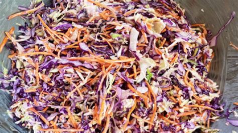 Infografika: Coleslaw a príloha k výstrelu