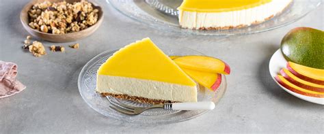 Infografika: Porovnanie klasického a fit cheesecake podľa Adriany a Simony