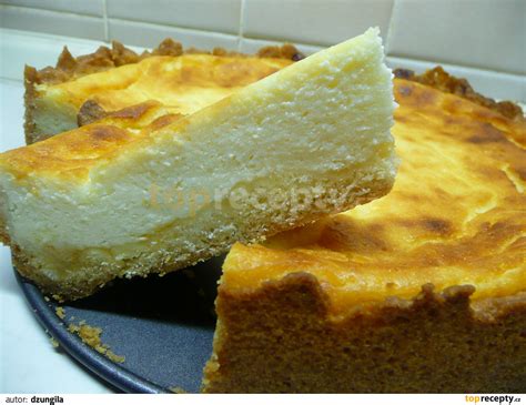 Skladaný tvarohový koláč v okrúhlej forme