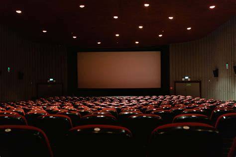 Biograf_interior_kaviareň.jpg