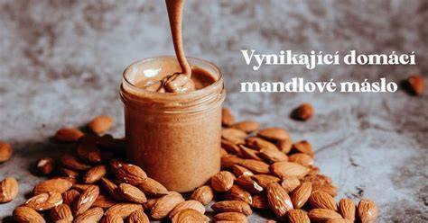 domáce mandľové maslo v pohári
