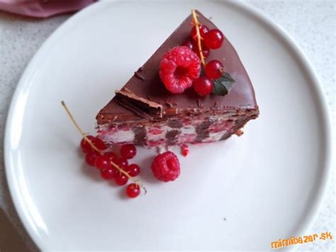 Ovocná torta s mascarpone krémom