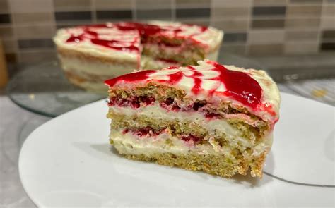 Finálna torta s malinami