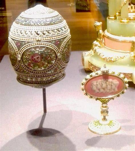 Zimné vajce Fabergé - 10 cm vysoké, krištáľ, platina a diamanty
