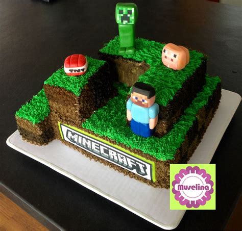 štvorcová torta v štýle Minecraft
