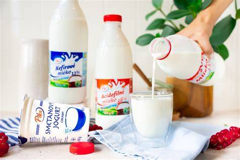 Graf: Vplyv tuku v mliečnych výrobkoch na pocit sýtosti a vstrebávanie vitamínov