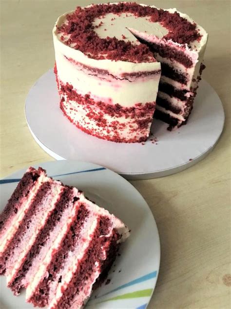 Fotografia dokončenej Red Velvet torty