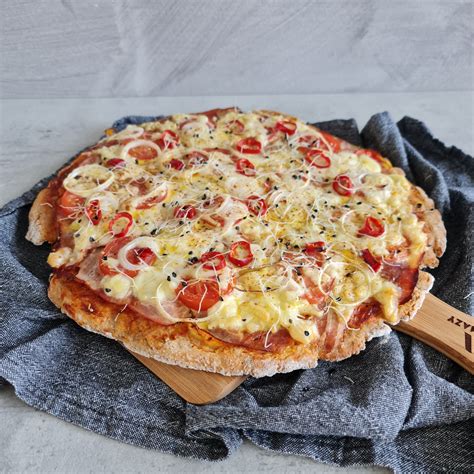 Obrázok hotovej, lákavej celozrnnej pizze