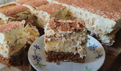 Dezert s mascarpone a sušienkami - vizuál