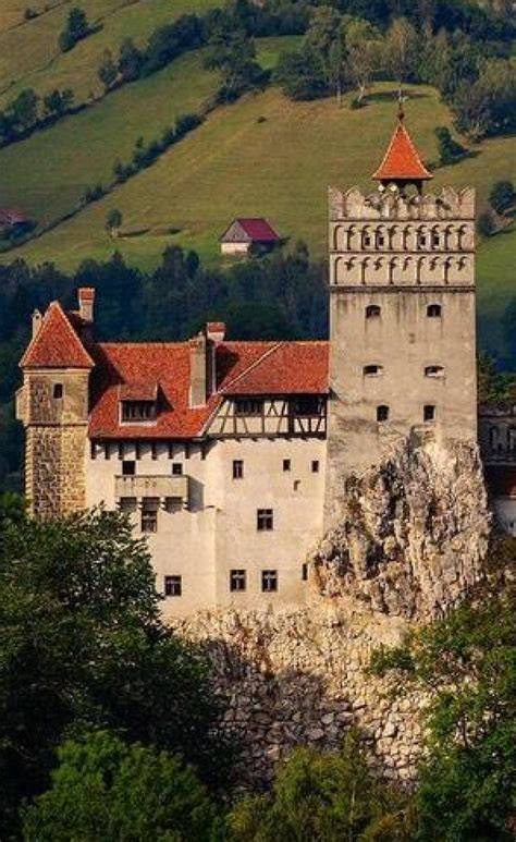 Bran hrad a okolité Karpaty