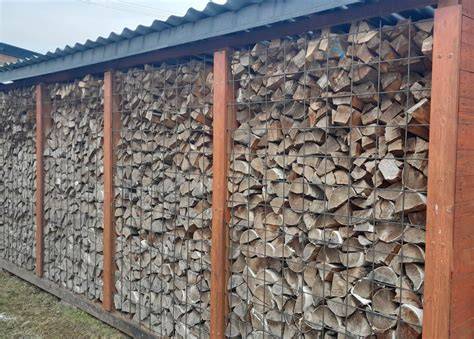 Inštruktívna schéma uloženia kari siete vbetóne: spodná polovica pre podlahy, horná pre balkóny