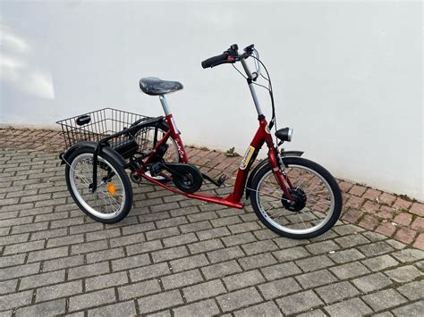 Príklad skladacej elektrickej trojkolky pre seniorov
