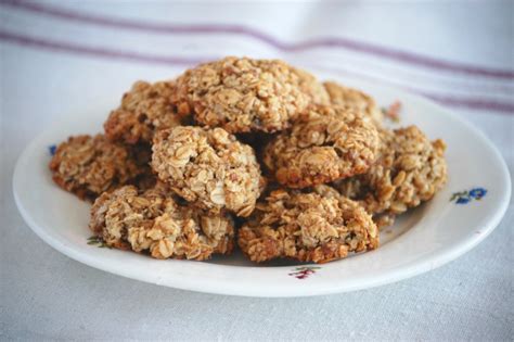 Rôzne druhy cookies z ovsených vločiek