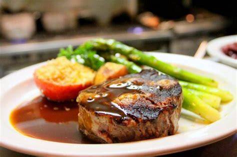 Demi glace - hustá, koncentrovaná omáčka