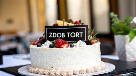 grafika_popis_tortu_zdobenie.png