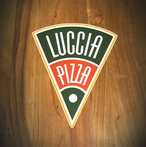 Pizza Luccia - vizuálna reprezentácia lokácie s typickou atmosférou rodinnej reči a pohody