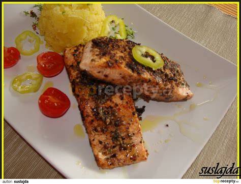 obrázok: lososový steak s prílohami
