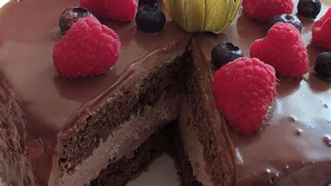Ganache - jemný lesk a výdrž na tortách