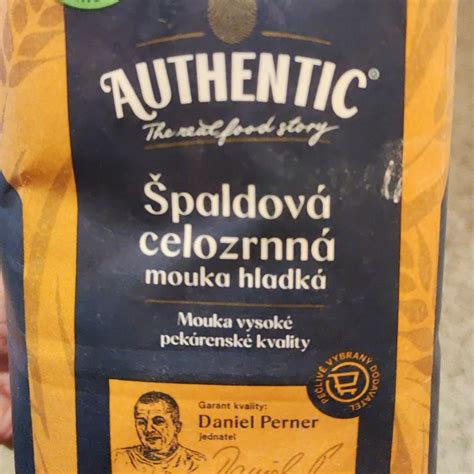 Porovnanie múk: hladká, polohrubá, celozrnná a špaldová