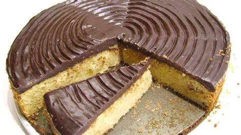 Koláč s ganache a káva: ideálne spojenie
