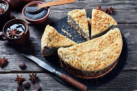 Vizualizácia vrstiev makového cheesecaku s chrumkavou posýpkou