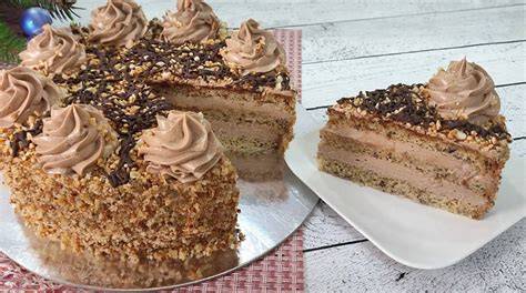 Orechová torta - vizuálny návod k vrstveniu a krému